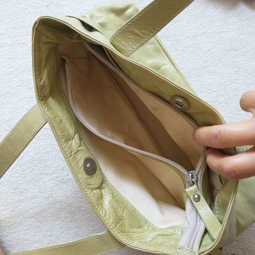 Roberto Gandolfi Leather Handbag Lime Green Bow 5.5x11x4" *READ - Picture 8 of 11
